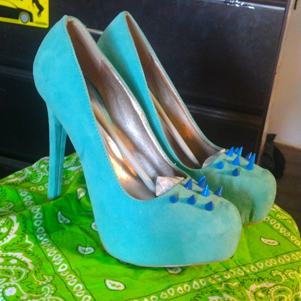 Charlotte Russe Heels, 7 , teel